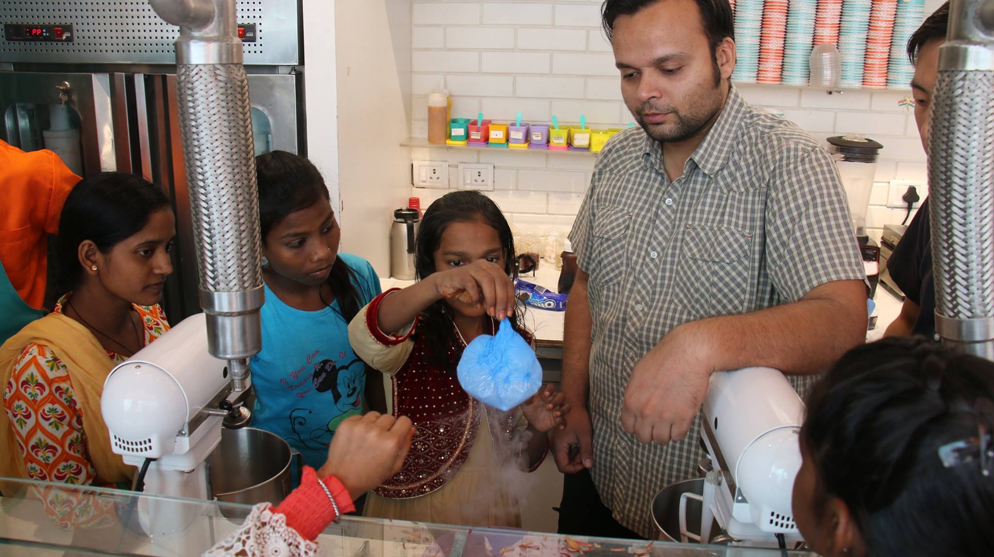 The little innovators' visit to Cherry Comet Instant Ice-cream